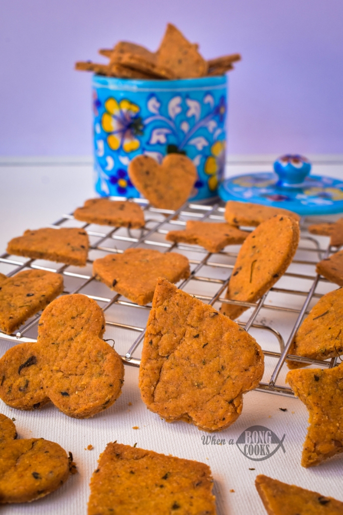 Spicy Atta Crackers